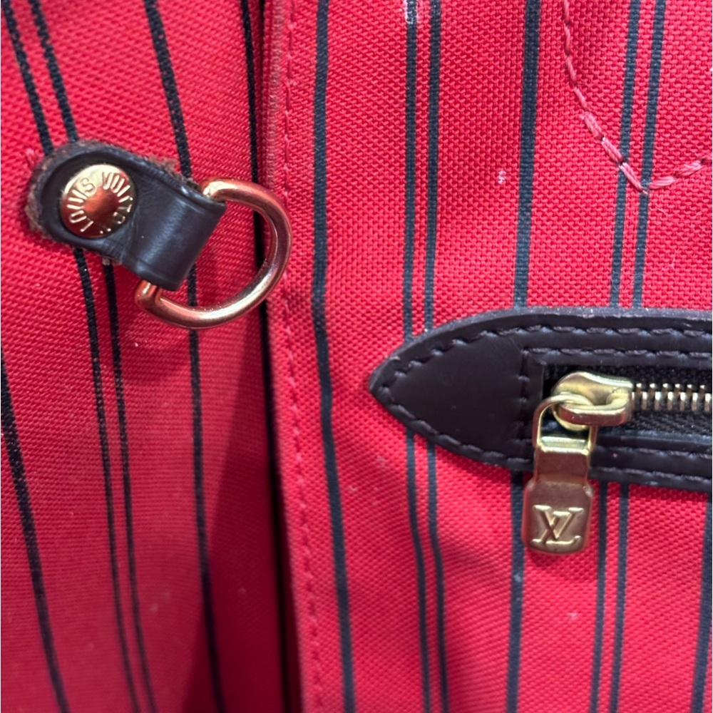 Authentic Louis Vuitton - Picture 9 of 14
